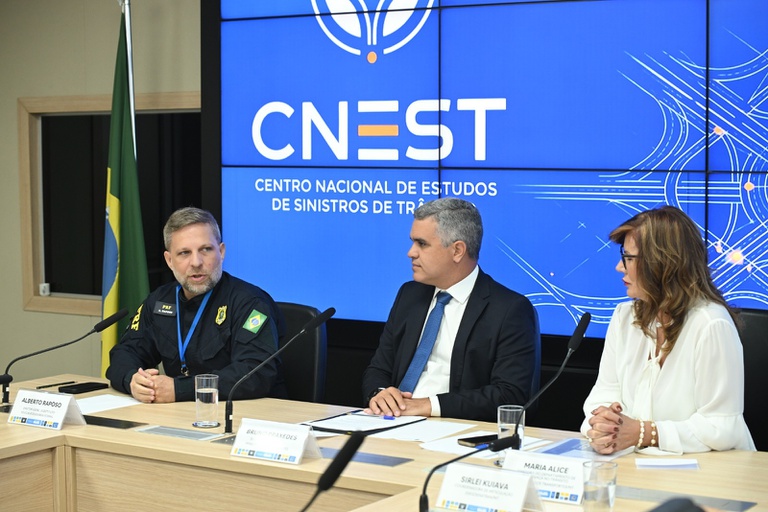LANCAMENTO CNEST NO MINISTERIO DOS TRANSPORTES (1).jpeg