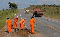 DNIT intensifica manutenção das BR-070 e BR-414 em Goiás
