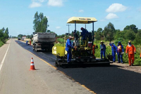 DNIT recupera pavimento da BR 222 no Maranhão