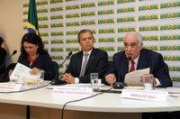Governo federal apresenta medidas para escoamento da safra de grãos 2014/2015