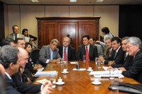 Ministro discute construção da Ferroeste e extensão da Norte-Sul