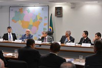 Ministro dos Transportes participa de audiência na comissão de infraestrutura do Senado 