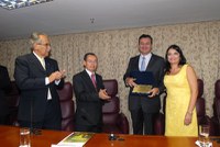 Ministro dos Transportes participa de homenagem a diretor-geral da Antaq