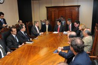 Ministro recebe parlamentares e prefeitos mineiros interessados na duplicação da BR-381 