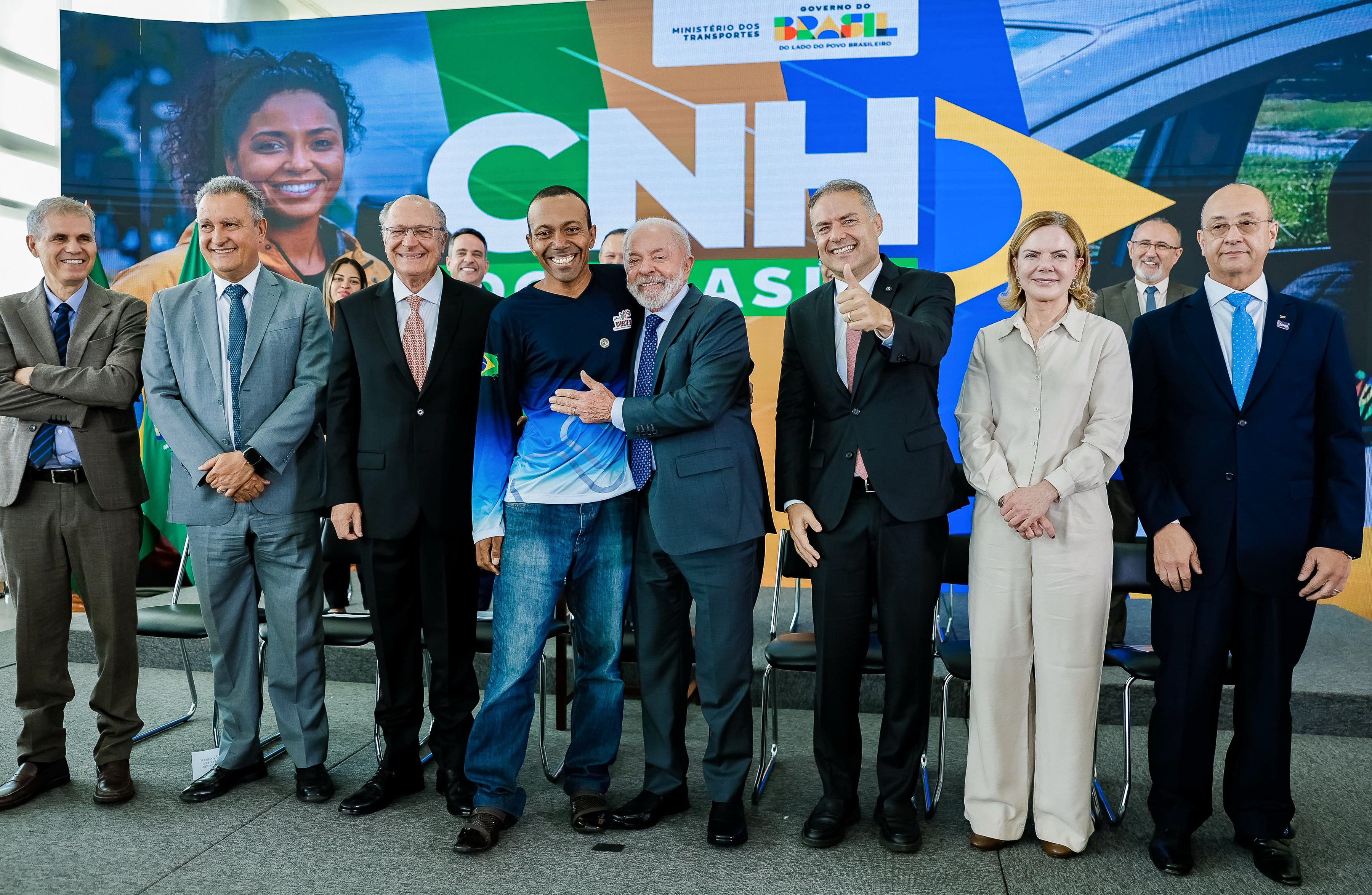 CNH do Brasil: presidente Lula e Renan Filho anunciam mudança histórica no processo de obtenção da habilitação