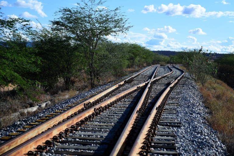 ferrovia_brasil.jpg