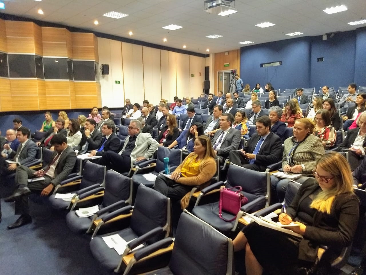 comit-tcnico-de-ouvidoriasminfra---05-e-06062019---foto-fbio-araujominfra_48015399806_o.jpg