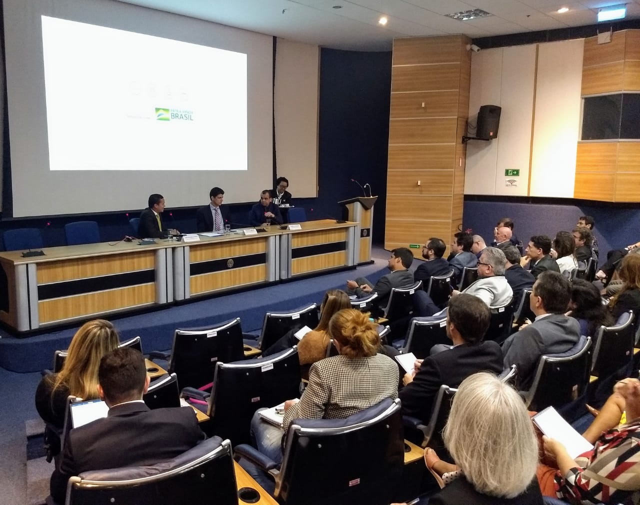 comit-tcnico-de-ouvidoriasminfra---05-e-06062019---foto-fbio-araujominfra_48015399926_o.jpg