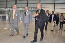 Ministro da Aviação Civil inspeciona obras no Galeão RJ