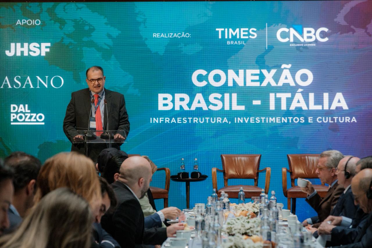 Ministério dos Transportes destaca avanços regulatórios e amplia diálogo com investidores italianos