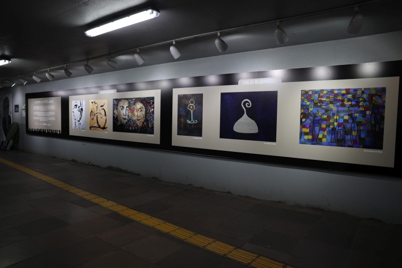 Exposição final da Coletânea dos Artistas Gaúchos, destacando obras de Carlos Wladimirsky e Ubiratan