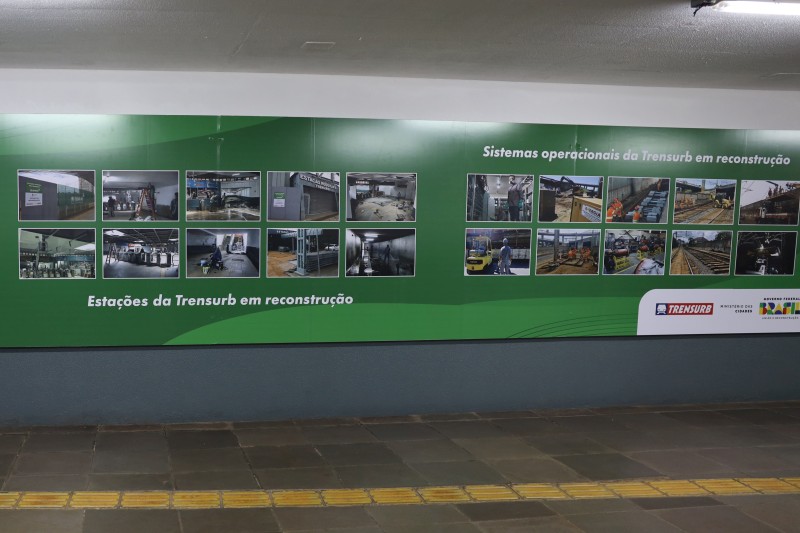 Exposição 'Trilhos Humanitários: Uma História de Reconstrução', trazendo registros fotográficos do p
