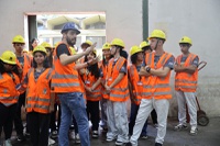 Aprendizes do Estação Educar conhecem estrutura e operação da Trensurb