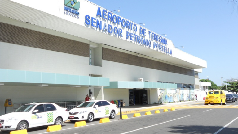 Aeroporto Senador Petrônio Portela.png