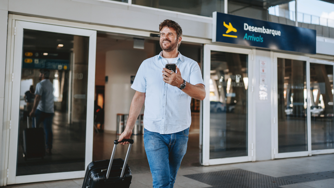 Levantamento da ANAC e do Ministério de Portos e Aeroportos aponta queda de 11% na tarifa média cobrada e aumento de 24% no número de passageiros em voos domésticos