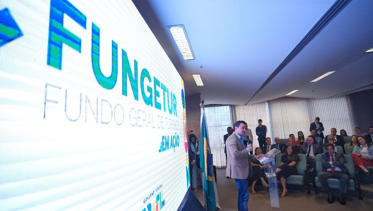 15-03-24 FUNGETUR 01.jpg