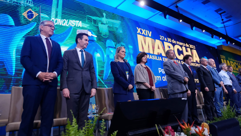 28-03-23 MATÉRIA MARCHA PREFEITOS.png