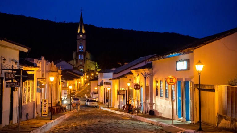 28.04.21_Regionalização Goiás.jpg