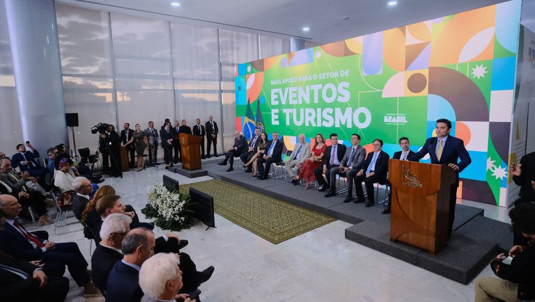 22-05-24 PERSE 01 - ROBERTO CASTRO MTUR.jpg