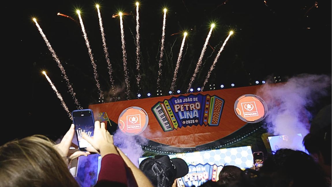 Cidades como Caruaru e Petrolina, em Pernambuco; e Campina Grande, na Paraíba; iniciaram os festejos neste mês