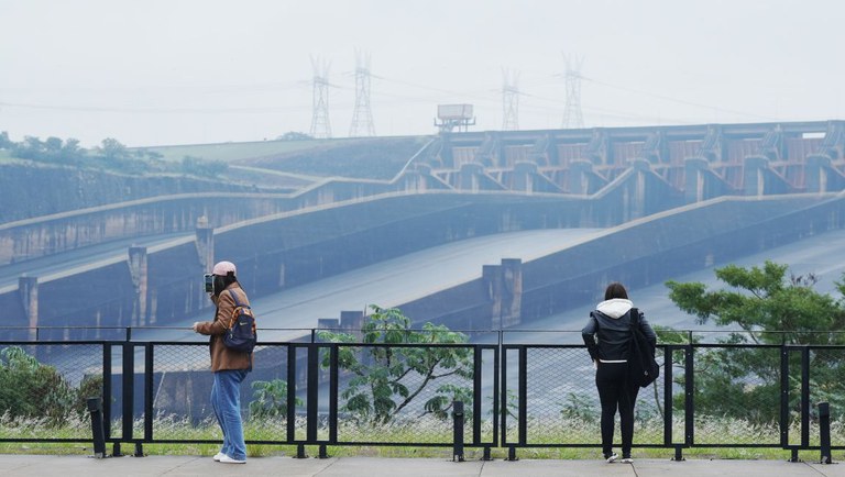 ITAIPU 1 - ROBERTO CASTRO.jpg