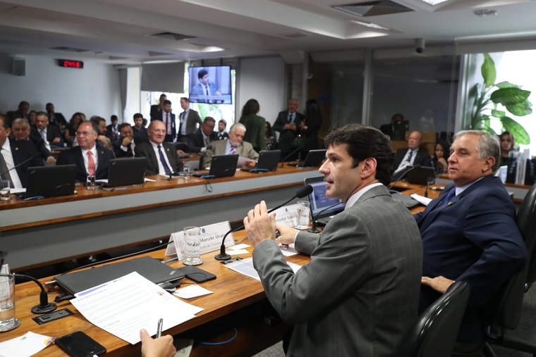 10.04.2019_audiencia-senado.jpeg