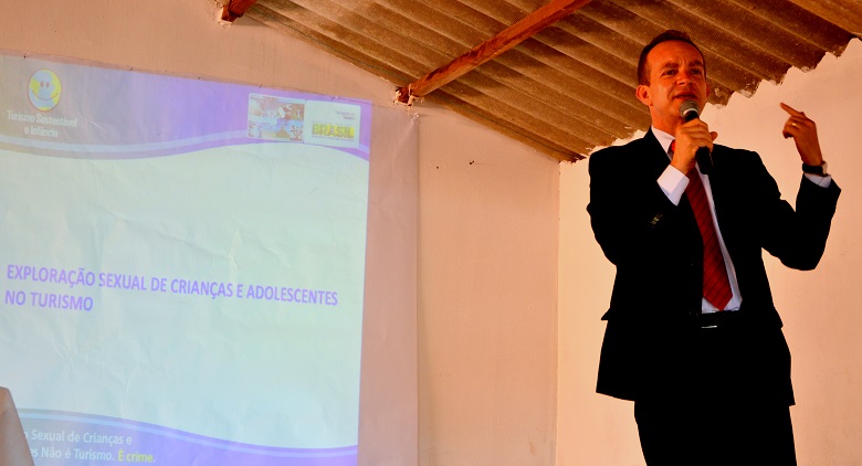 Coordenador-geral de Proteção à Infância do Ministério do Turismo, Adelino Neto