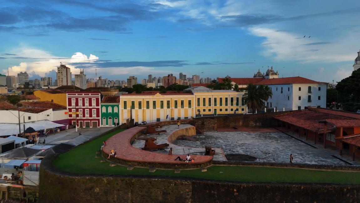 Conheça a magia ribeirinha e a força cultural de Belém durante o Natal